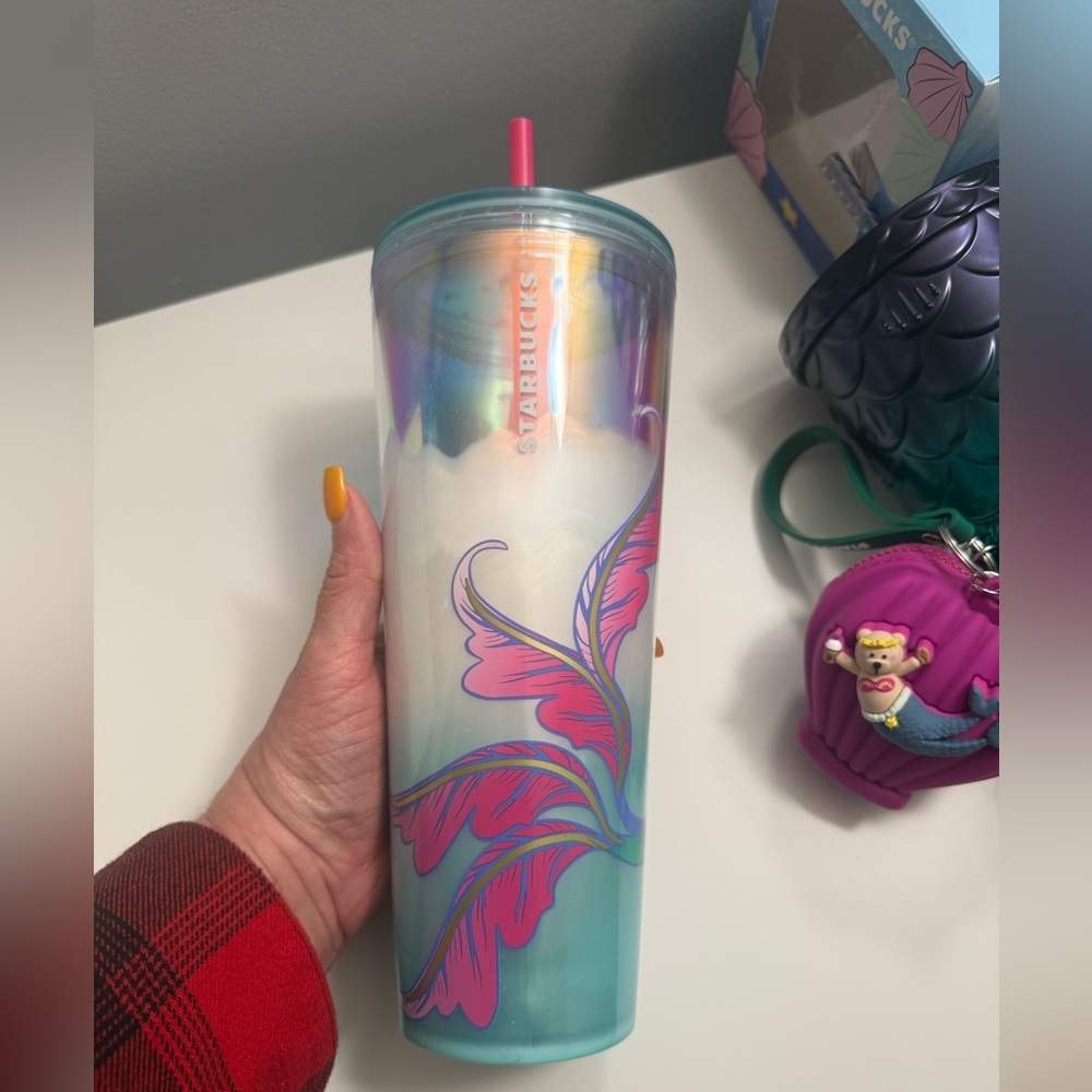 ✨ Starbucks Mermaid Collectors bundle- Nee with Tags✨ - Picture 6 of 17